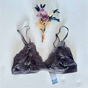 NWT Aritzia Talula Gray Lace Argentique Bralette